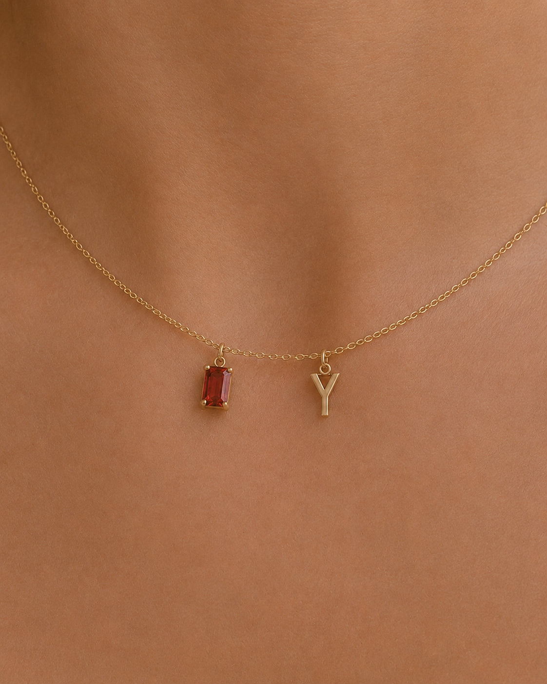 CHAIN(S)